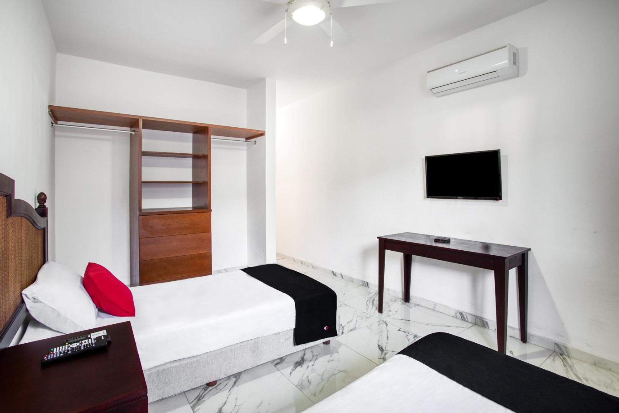 Capital O Hotel Yukon Playa del Carmen Ngoại thất bức ảnh