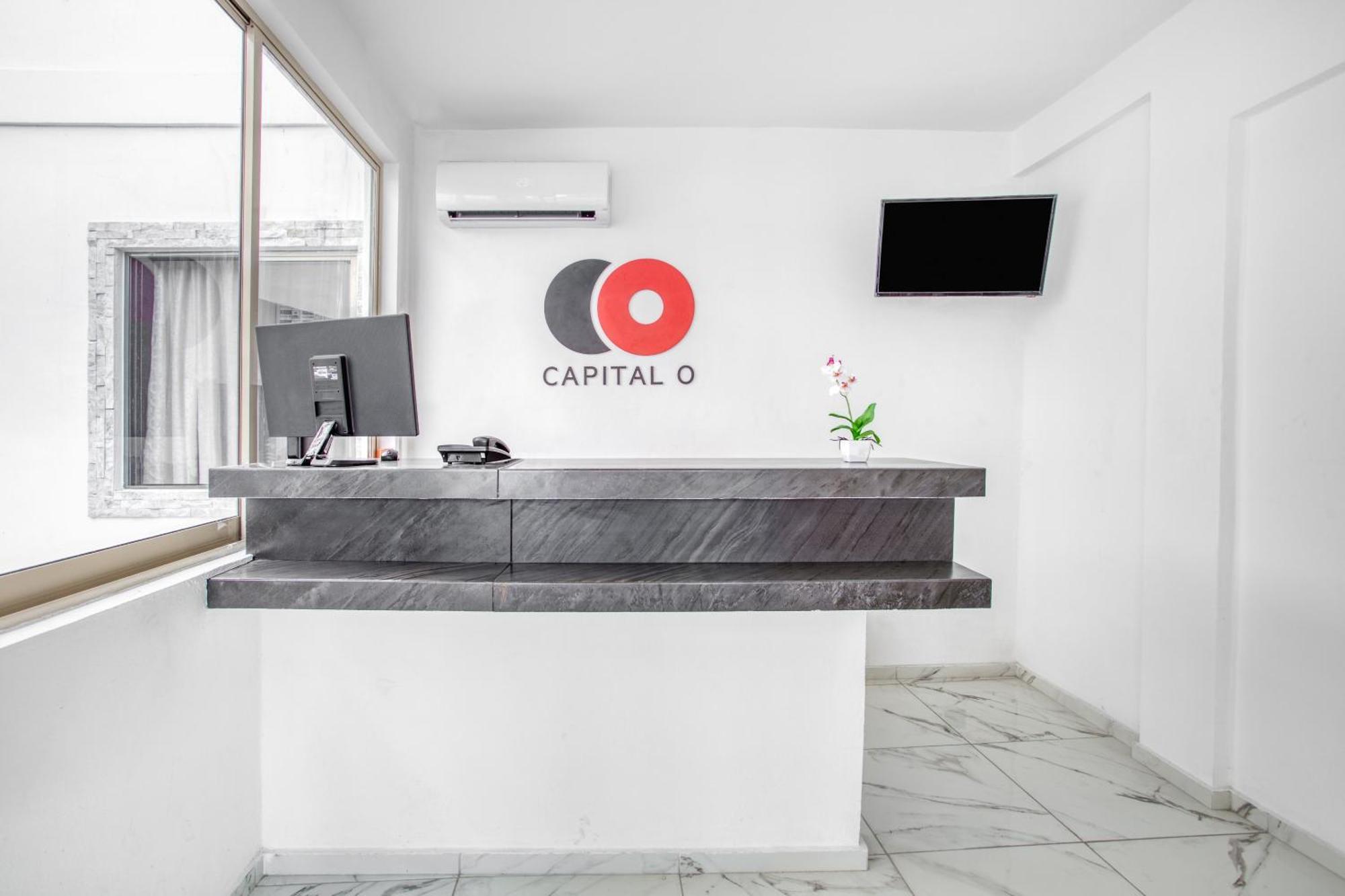 Capital O Hotel Yukon Playa del Carmen Ngoại thất bức ảnh